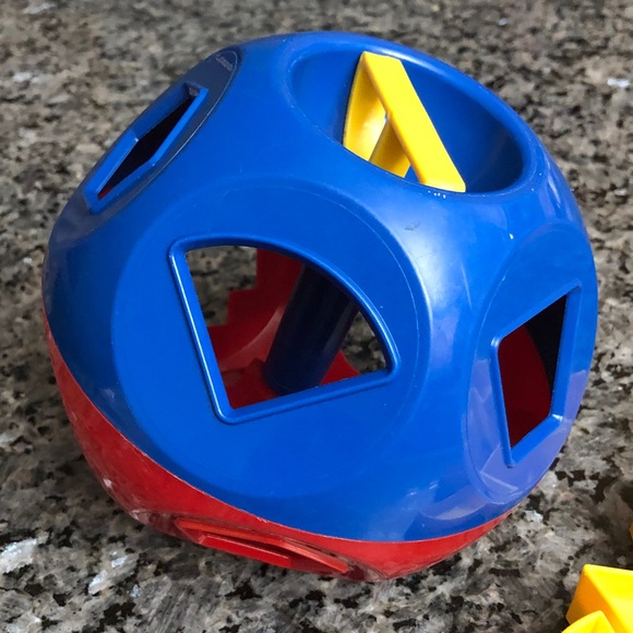 Tupperware Shape-O-Ball - Picture 4 of 8